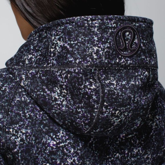 ⚡️SOLD⚡️ lululemon scuba hoodie II rocky road sand dune toothpaste - size 4 - Picture 3 of 10